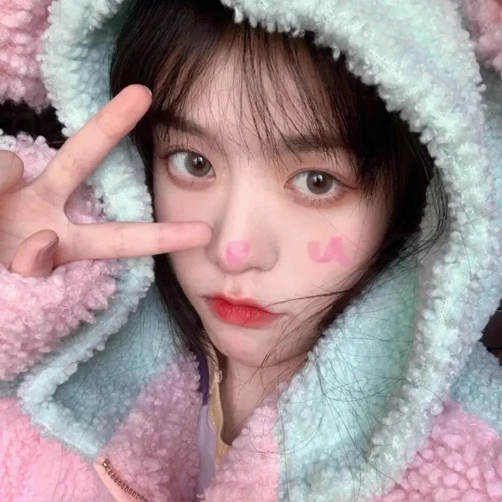 特维和他的七个女儿 海报